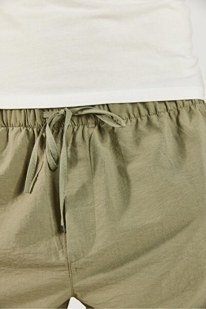VENA Elastic Waist Parachute Shorts-Khaki