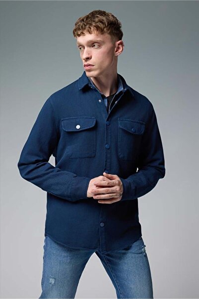 VENA Чоловіча сорочка Regular Fit з капюшоном і кишенями з габардину - темно-синя