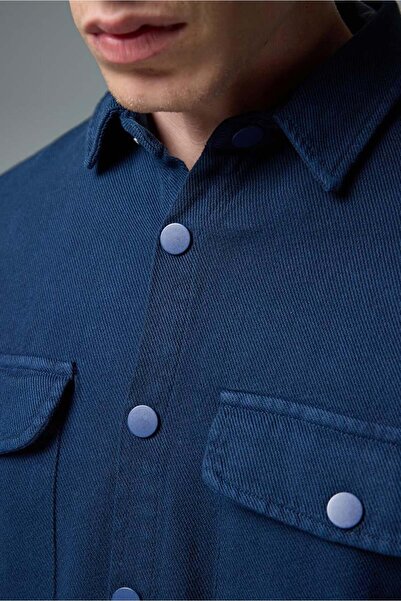 VENA Чоловіча сорочка Regular Fit з капюшоном і кишенями з габардину - темно-синя