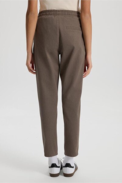 VENA Alian Beli Elastic Formal Soft Textured Trousers - Mink