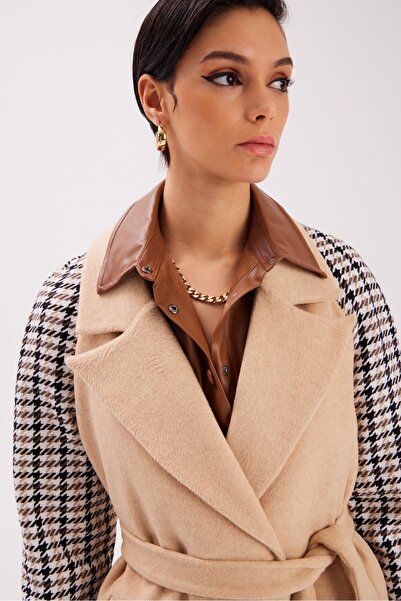 Sateen Kazayağı Kuşaklı Kaban - Bej