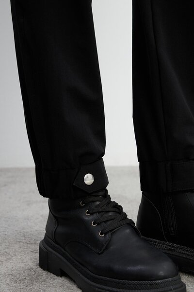 VENA Karina Parachute Cargo Pants-Black