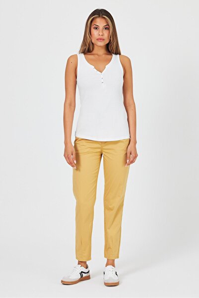 VENA Matilda Button Detailed Fitted Tank Top-White