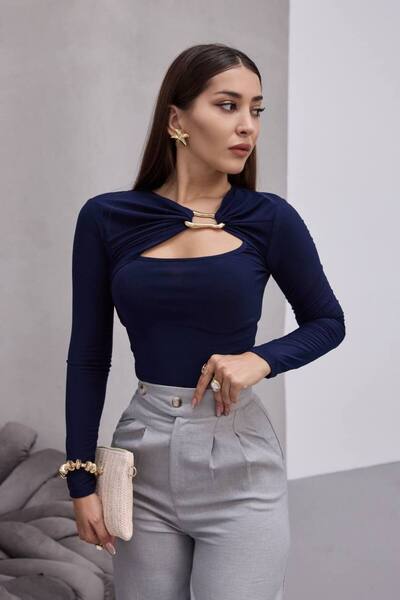 REELMODA Women's Dark Blue Heart Necklace Detail Long Sleeve Stylish Sandy Bluse