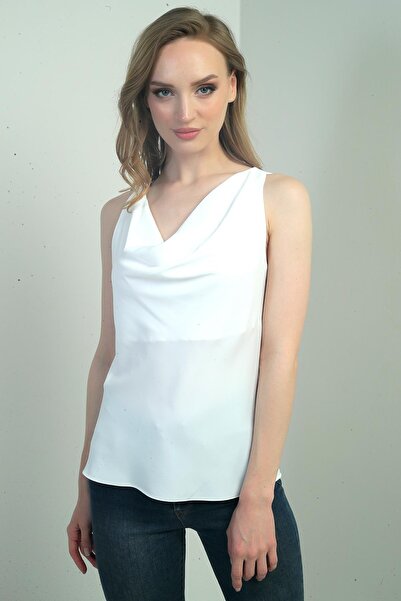 By Saygı Women's Peplum Collar Sleeveless Crepe Satin Blouse