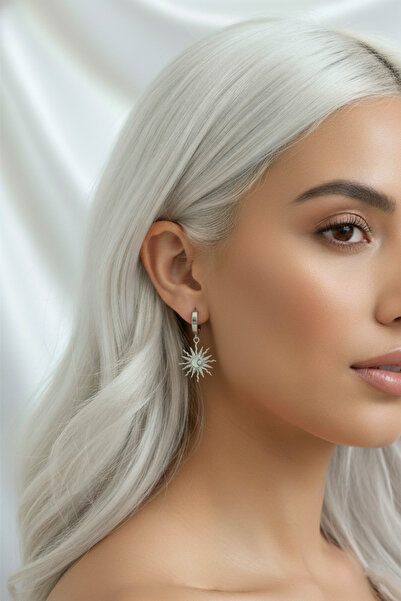 özgül takı ve tasarım Paslanmaz Çelik Gümüş Renk Güneş Ay Ve Yıldız Desenli Zirkon Taşlı Kadın Küpe