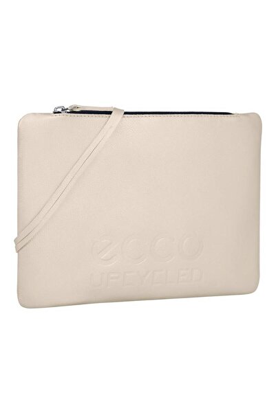 Ecco Upcycled Pouch