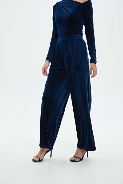 Nichii Women's Wide Plain Velvet Trousers