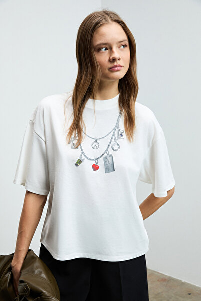 GRIMELANGE Bemajo women's soft and flexible fabric print detailed crew neck white t-shirt