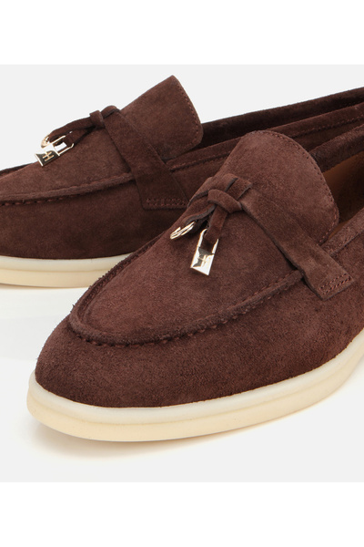 Hotiç Kadın Süet Deri Kahverengi Gold Aksesuarlı Klasik Loafer