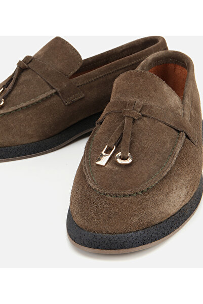 Hotiç Kadın Süet Deri Haki Gold Aksesuarlı Klasik Loafer