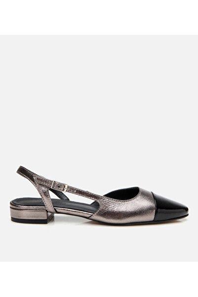 Hotiç Дамски кожени черни текстурирани балерини с катарами