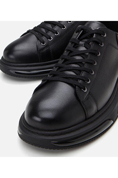 Hotiç Men's Leather Black Light Sole Sports Shoes