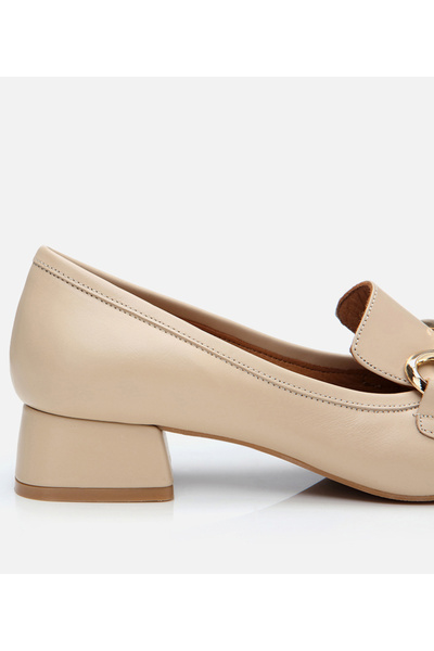 Hotiç Kadın Deri Bej Tokalı Kalın Topuklu Klasik Loafer