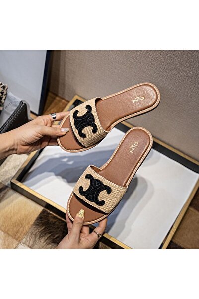 essentialneedsforall شبشب كلاين الفاخر المنسوج – إصدار Signature Chic ✨ أهم م...