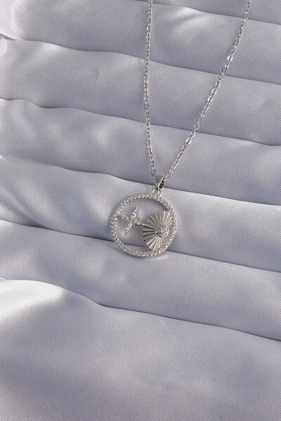 Mustran سلسلة فولاذية 316L فضية اللون من حجر الزركون على شكل نجمة بيضاوية الشكل