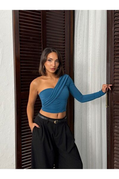 BE CHİC BLUZĂ CROP FĂRĂ BRETELE CU DETAIL DE SNUR PE UNUL UMĂR, CU GĂLĂ, DIN ȚESUT SANDY, PM2000