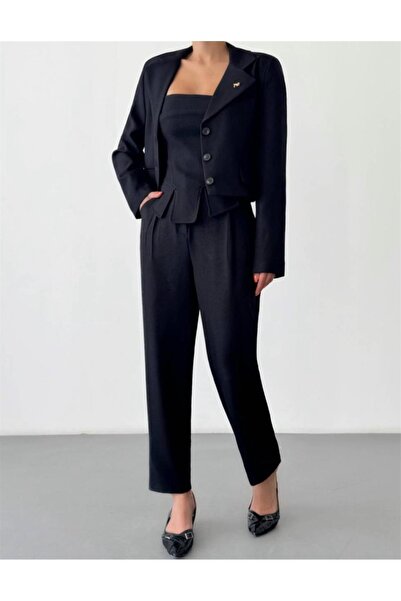 MU&ME BOUTİQUE Crop Jacket with Accessory Details