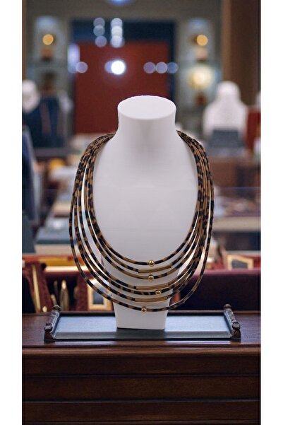 Yaseminli Butik Leopar Desenli Çoklu Görünümlü Mıknatıs Kapamalı Kolye