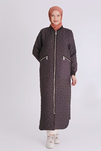 behrem Μεγάλο μέγεθος Τεσσέττιρ με καπιτονέ φεράζε με φερμουάρ και ελαστικό στο τελείωμα του μανίκι 2821