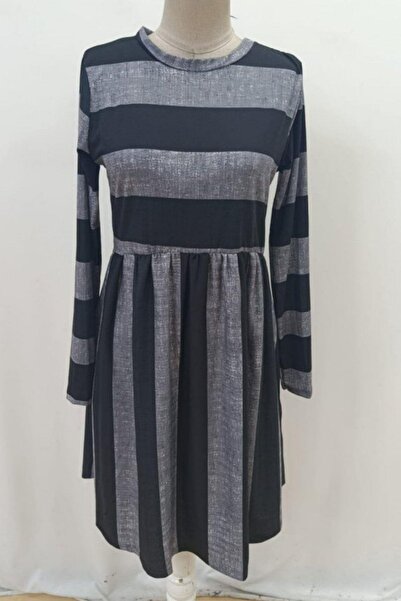 Mossta Φόρεμα με μοτίβο με λαιμόκοψη - Μαύρο