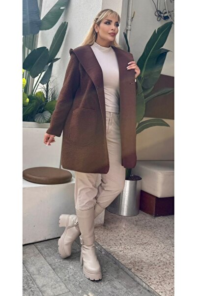 Butik Nilyam Women's Plus Size Hooded Button Detailed Pocket Lamb Cardigan Jacket 25052