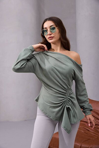 Butik Beyza One-Shoulder Blouse with Gathered Shoulders and Side Gathering
