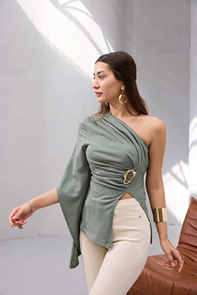Butik Beyza One Shoulder Buckle Detailed Blouse