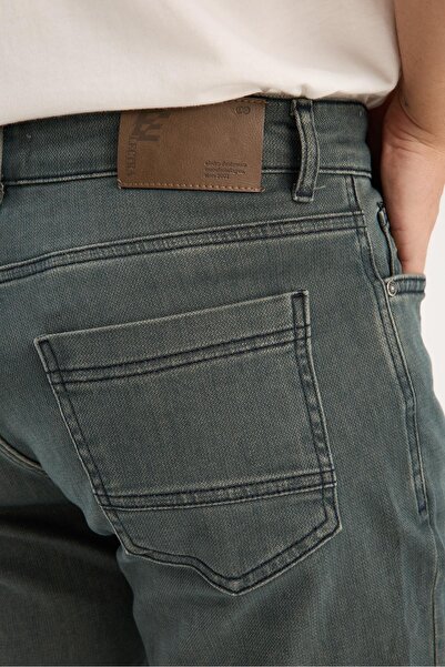 Store Men's Regular Fit Lycra Stretch Jeans - 98% Cotton 2% Lycra