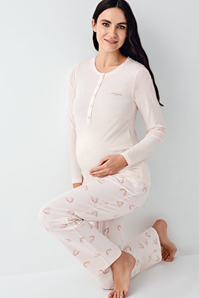 Pierre Cardin Kadın Lisanslı Hamile Giyim Yumuşak Doku Uzun Kollu Pijama Takımı 2 Çift Çorap Hediye
