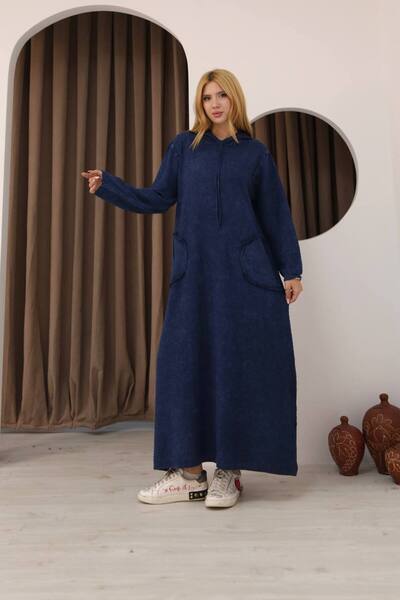 AYASOFYA OTANTIK Kadın Lacivert Kapüşonlu Cepli Eskitme Detaylı Pamuklu Uzun Kollu Triko Uzun Elbise