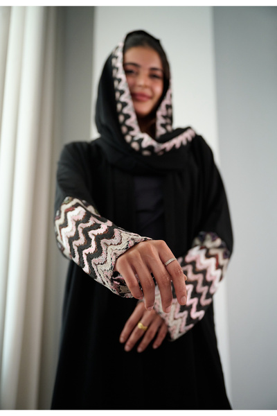 needle creativity عباية كريب انيقة