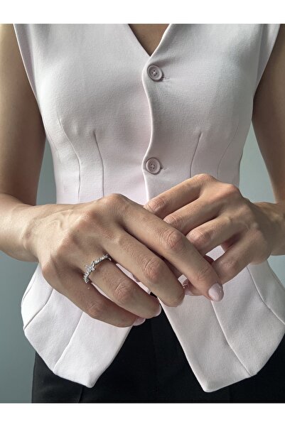 Ressia Elegant Zircon Stone Butterfly Design Ring