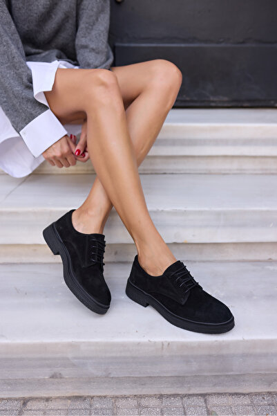 ANGELİNA JONES Pantofi Oxford cu șireturi din piele de căprioară neagră pentru femei LECH