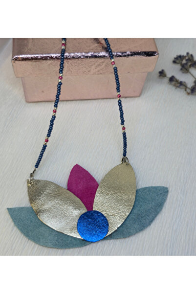 Amma Design Pandantiv handmade din piele naturală in forma de floare de lotus