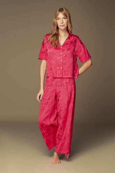 ANEF NORA Jakarlı Çiçek Desenli Pijama Takımı – Şık ve Rahat Ev Giyim Seti