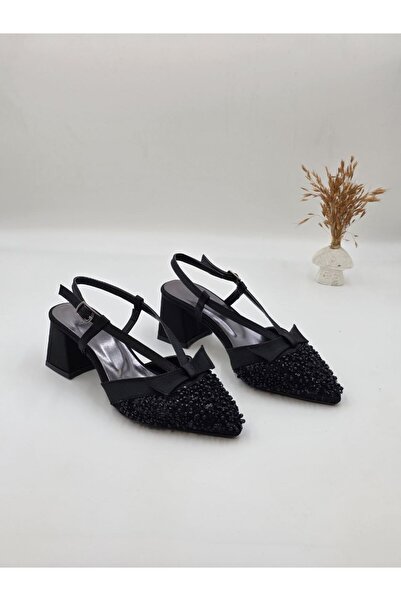 Aylam ayakkabı Women's Black Isabella Beaded Detailed Strappy Pointed Toe Evening Dress Shoes