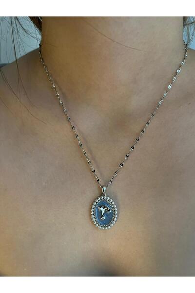 uyguntakıaksesuar قلادة نسائية بتفاصيل اللؤلؤ وشكل زهرة مينا زرقاء - تصميم عت...