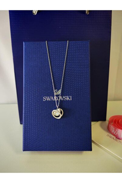 Generica Chain with accessories