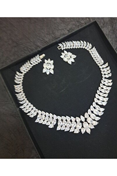 Generic Luxury Zirconia Necklace