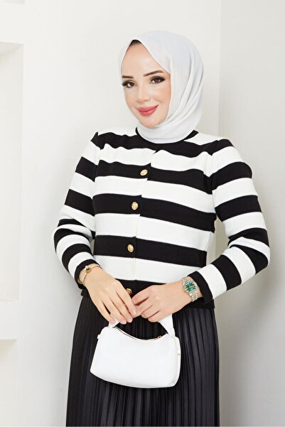 RFK Butik سترة نسائية مخططة بتفاصيل أزرار علوية - أسود