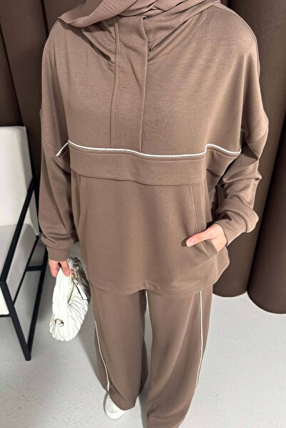 Melike Tatar με ρέλι Σετ Μοντάλ 32-3700