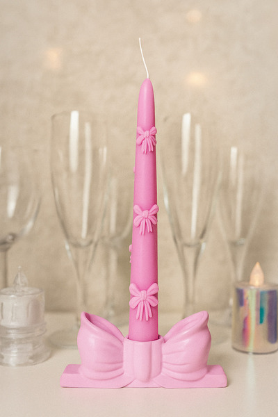 Lumora moments El Yapımı Pembe Dekoratif Mum – Taş Tozu & Soya Wax Karışımlı, Zarif Fiyonk Detaylı Premium Tasarım