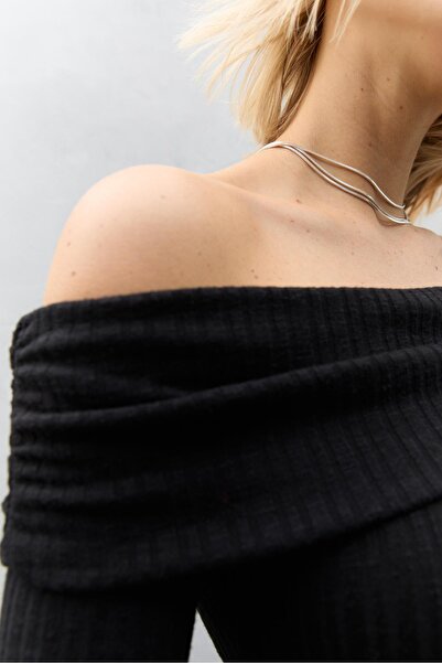 Stradivarius Off-the-shoulder gathered knit top