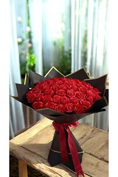 NO BRAND Buchet cu 61 de trandafiri roșii