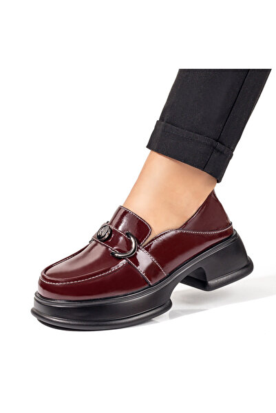 Modlet.ro Women's burgundy shiny chunky sole loafers made of leather MOD09882