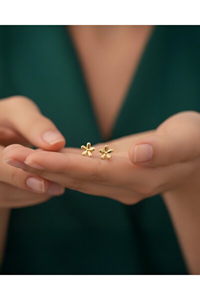 İNDİGO TAKI Sade Minik Çiçek 14 Ayar Altın Küpe