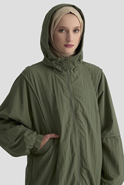 Armine TREND Boydan Fermuarlı Etek Ucu Lastikli Cep Detaylı Kapüşonlu Kap Haki 25YT712