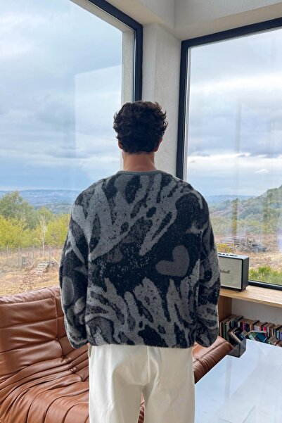 Flaw Wear Heart Design Knitwear Sweater