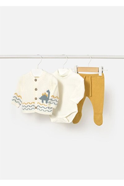 MAYORAL طقم تريكو للأطفال الأولاد مكون من 3 قطع باللون الخردلي 2565